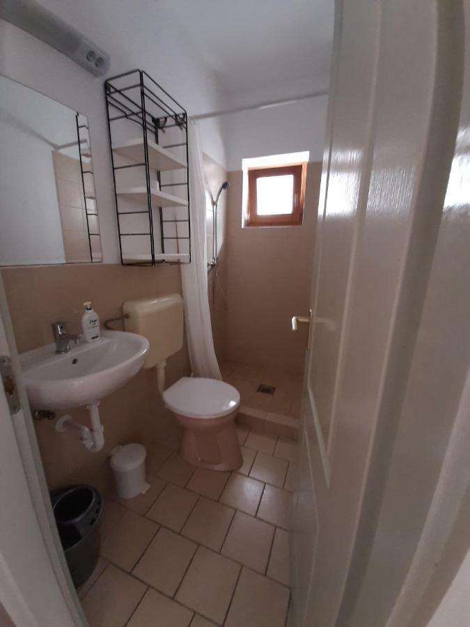 Familia Apartmanhaz Кестхей Экстерьер фото